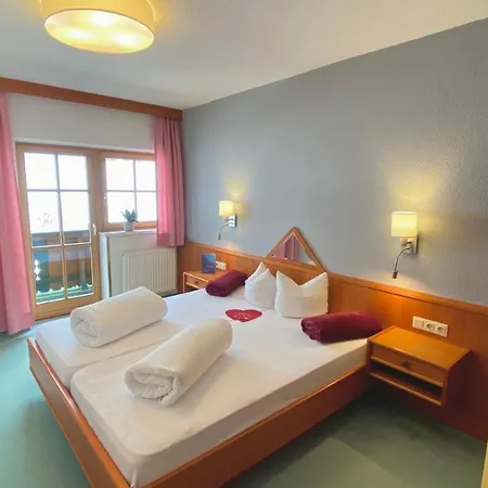Pension Alpin Mandarfen Exterior photo